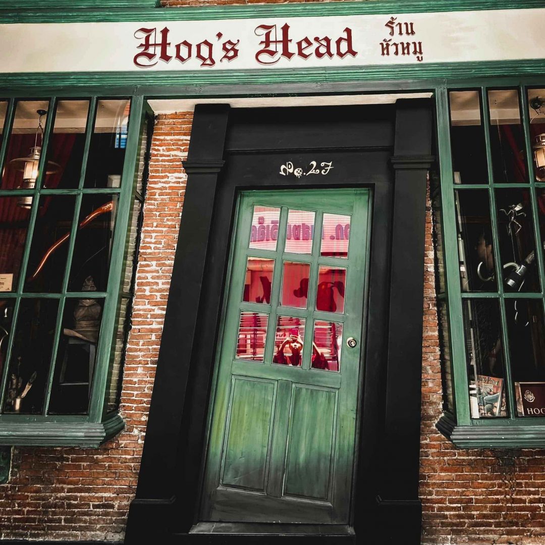 hogs-head-pub-phuket-harry-potter-bar-cafe