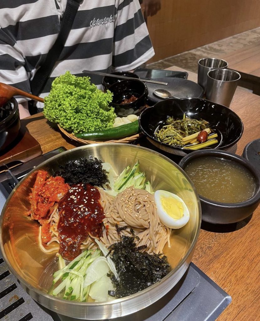 FAMOUS KOREAN GUKBAP RESTAURANT FROM BUSAN OPENS IN TELOK AYER! Shout