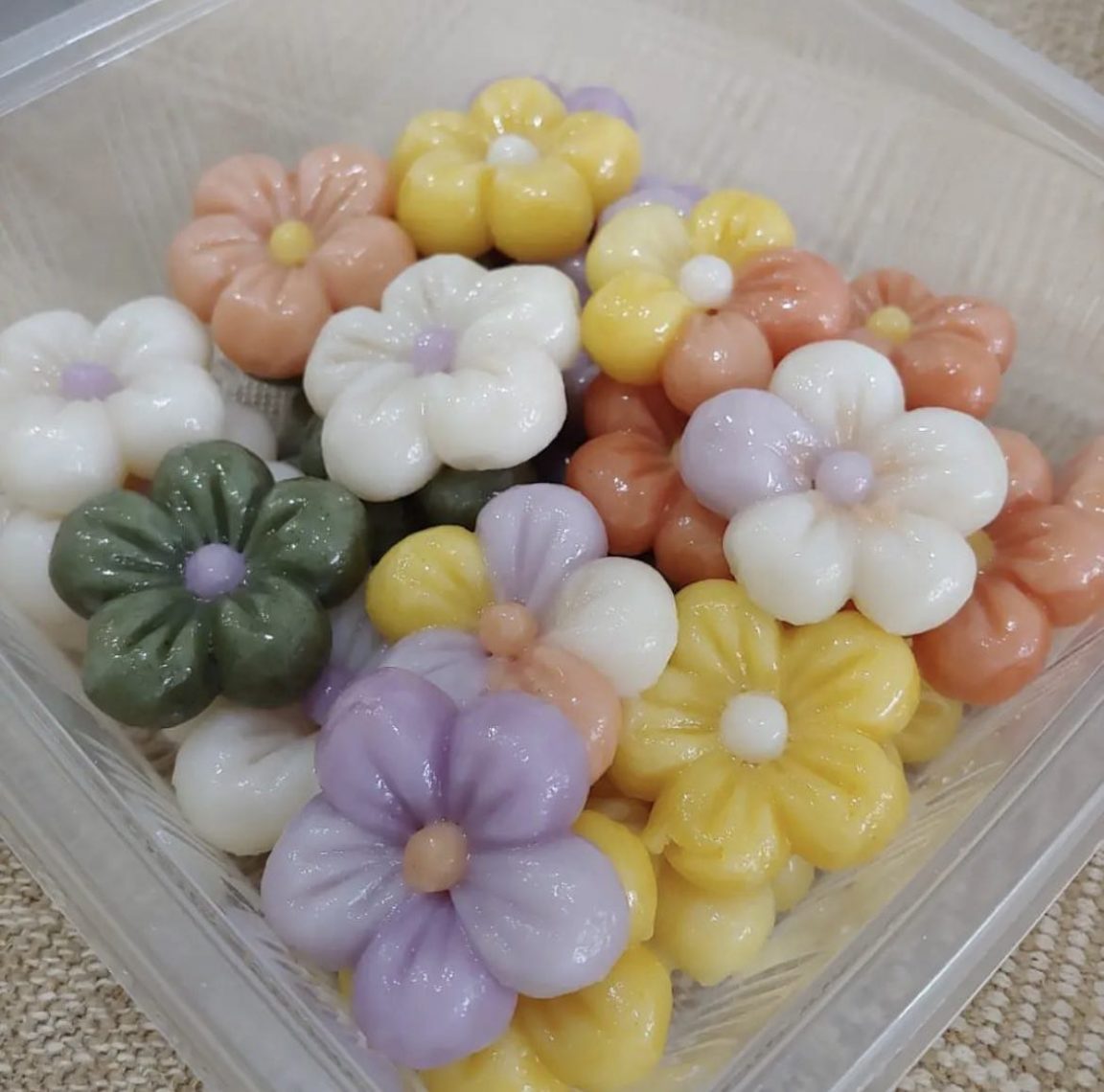 AUTHENTIC TRADITIONAL & HANDMADE KOREAN RICE CAKES IN SINGAPORE FROM