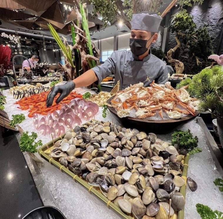 THIS JAPANESE SEAFOOD BUFFET IN JOHOR BAHRU HAS UNLIMITED ABALONE