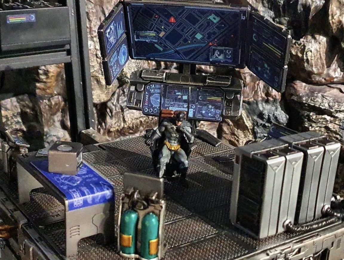 FREE BATCAVE EXHIBITION WITH LIFESIZED FIGURINES, SUPERHERO SUITS