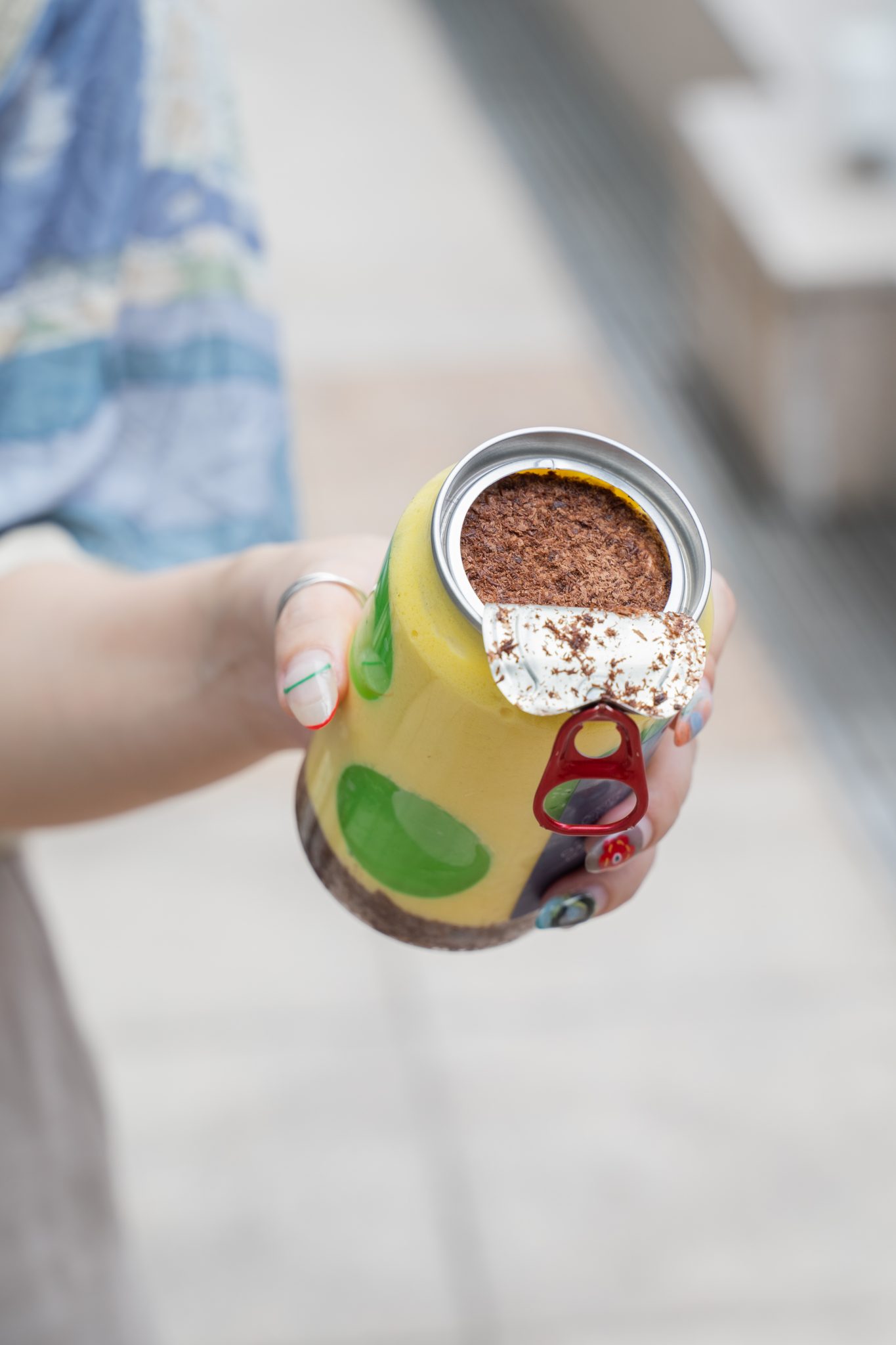 [SHOUT REVIEWS] JAPAN’S VIRAL CANNED CAKE VENDING MACHINE IN SINGAPORE