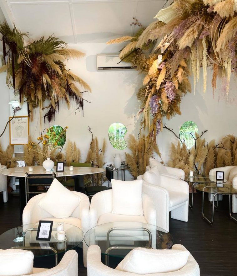 WHIMSICAL BOTANICAL DESSERT HOUSE LA FORÊT SERVES AESTHETIC FLORAL