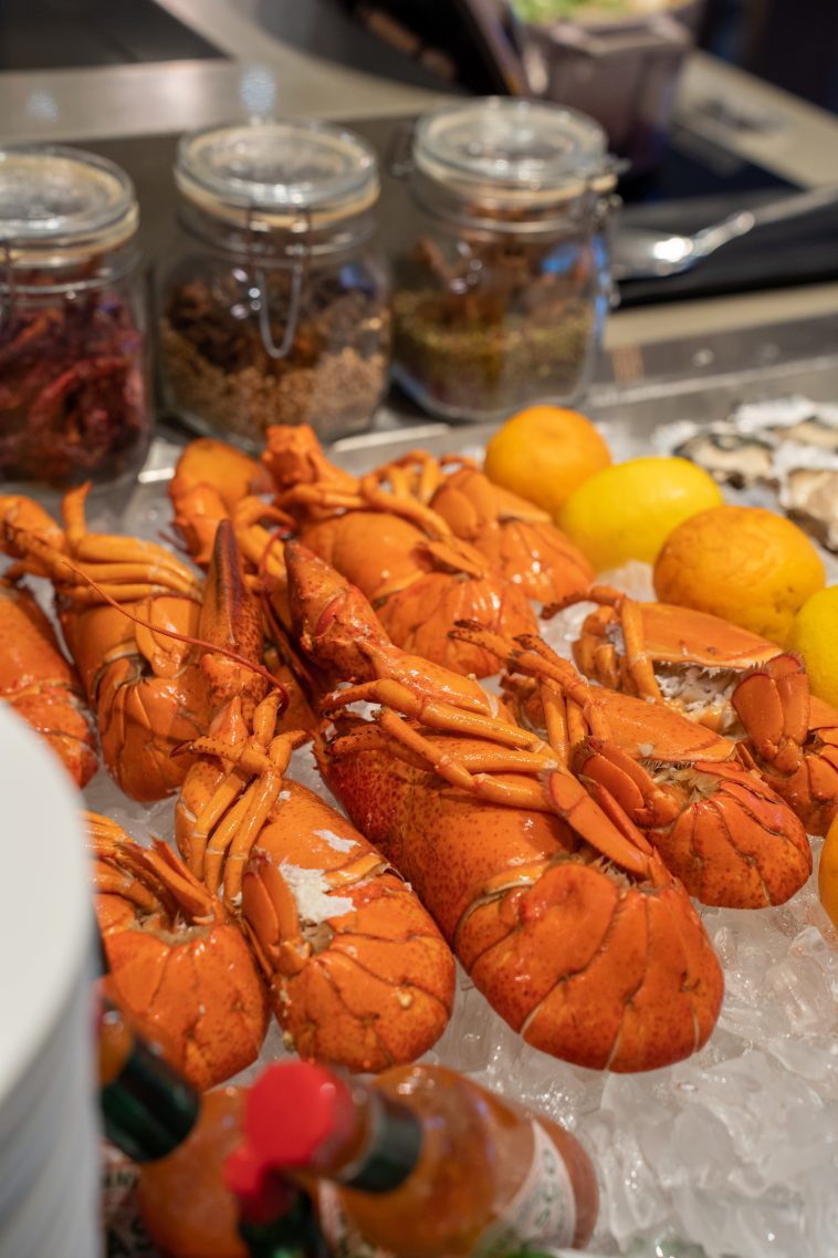 [SHOUT REVIEWS] 1FOR1 SEAFOOD & GRILL BUFFET WITH LOBSTERS, SNOW CRAB