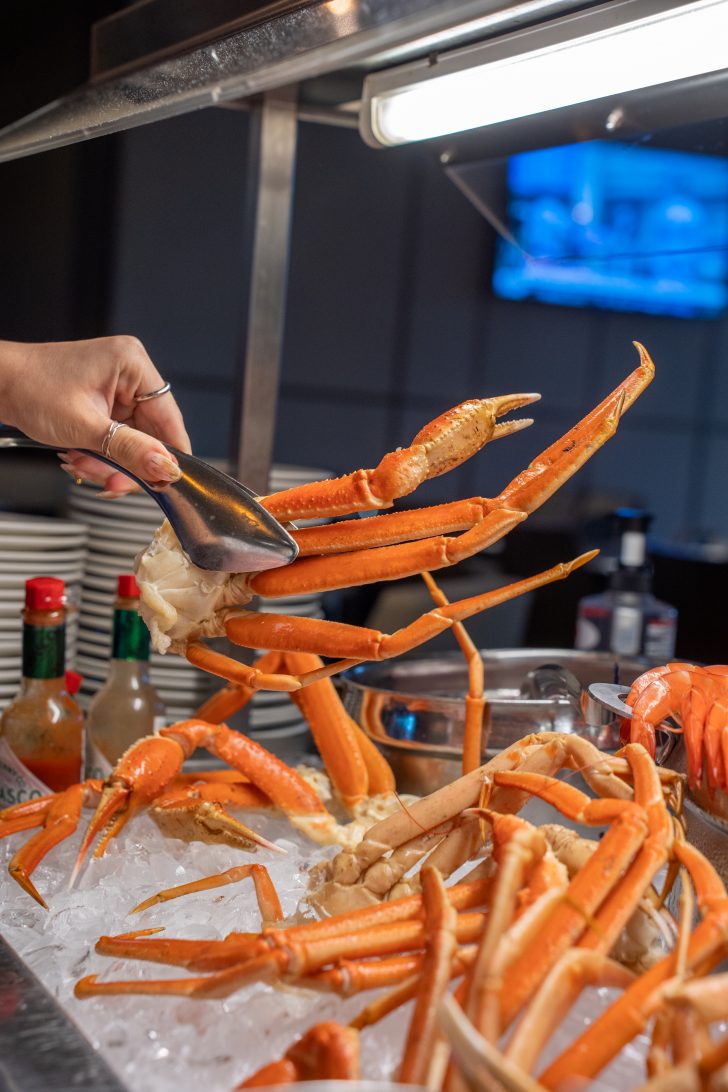 [SHOUT REVIEWS] 1FOR1 SEAFOOD & GRILL BUFFET WITH LOBSTERS, SNOW CRAB