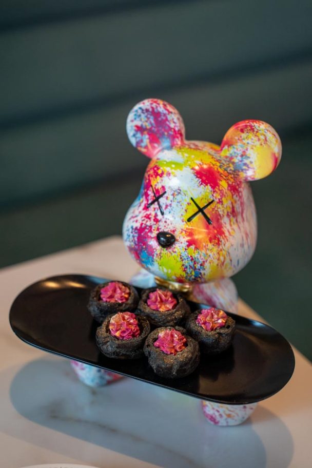 MISH MASH SINGAPORE’S FIRST ECCENTRIC WINECOCKTAIL GASTROBAR WITH