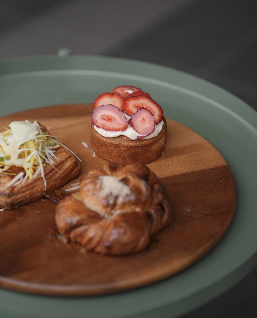 NEW VINTAGE KOREANSTYLE CAFÉ IN JOO CHIAT WITH AESTHETIC BAKES