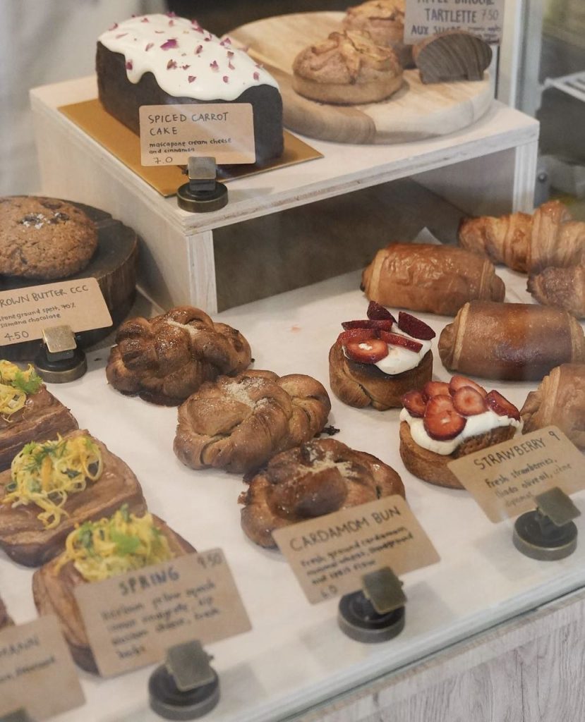 NEW VINTAGE KOREANSTYLE CAFÉ IN JOO CHIAT WITH AESTHETIC BAKES