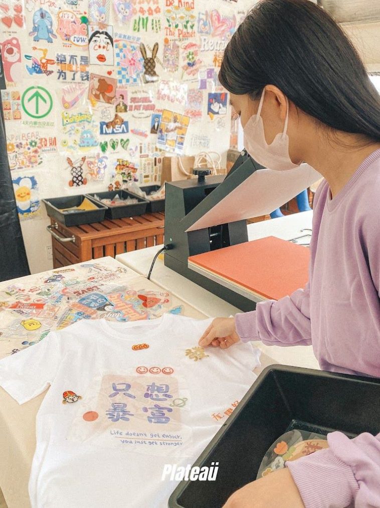 DESIGN & PRINT YOUR OWN TSHIRT WITH CUSTOM STICKERS AT THIS STUDIO IN