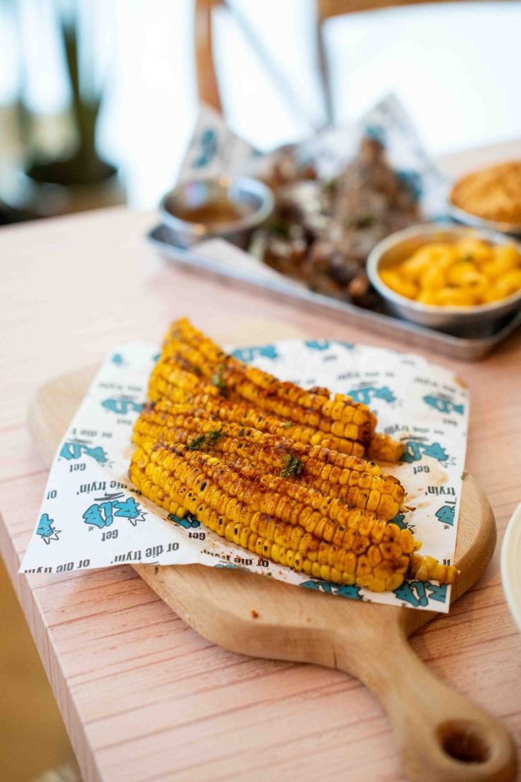 FIRSTEVER HALAL BBQ RIB SPECIALTY RESTAURANT BAR WITH BUILDYOUR OWN