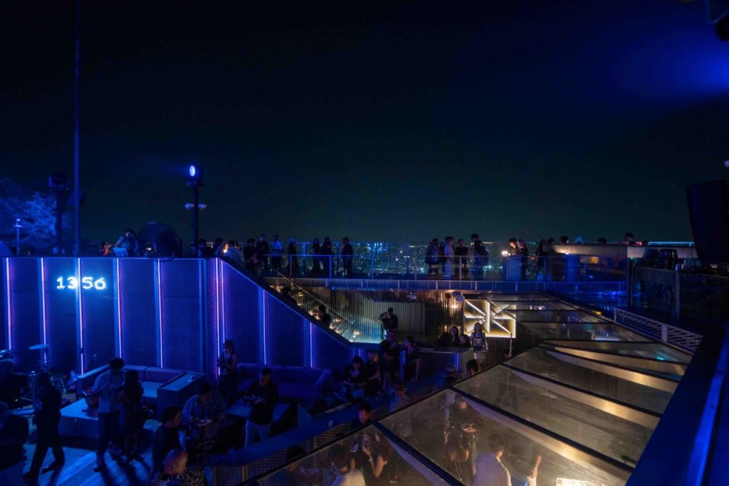 NOVA: TALLEST ROOFTOP BAR IN SINGAPORE HAS 360-DEGREE PANORAMIC VIEWS ...