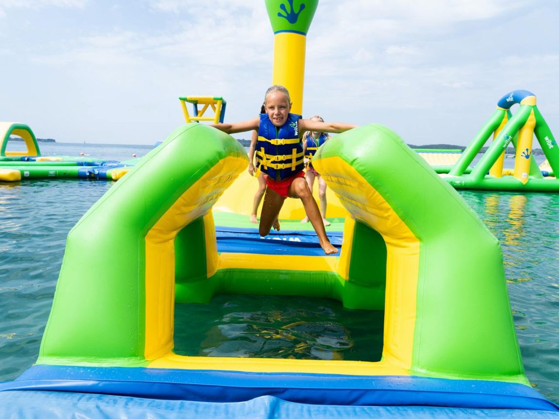 HYDRODASH: FIRST-EVER FLOATING INFLATABLE WATER PARK RE-OPENS AT ...