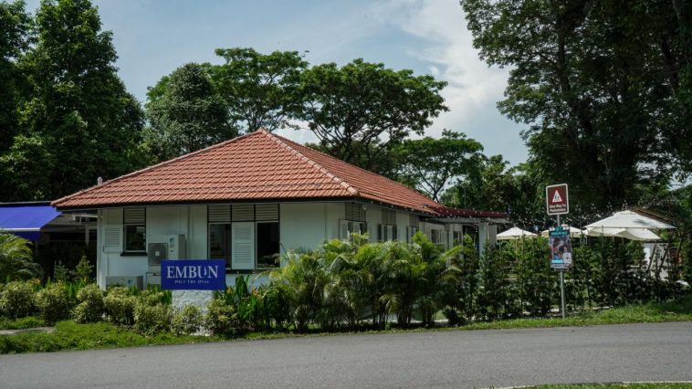 NEW COLONIAL-STYLE HALAL SEAFOOD RESTAURANT LETS YOU PICK LIVE-CAUGHT ...